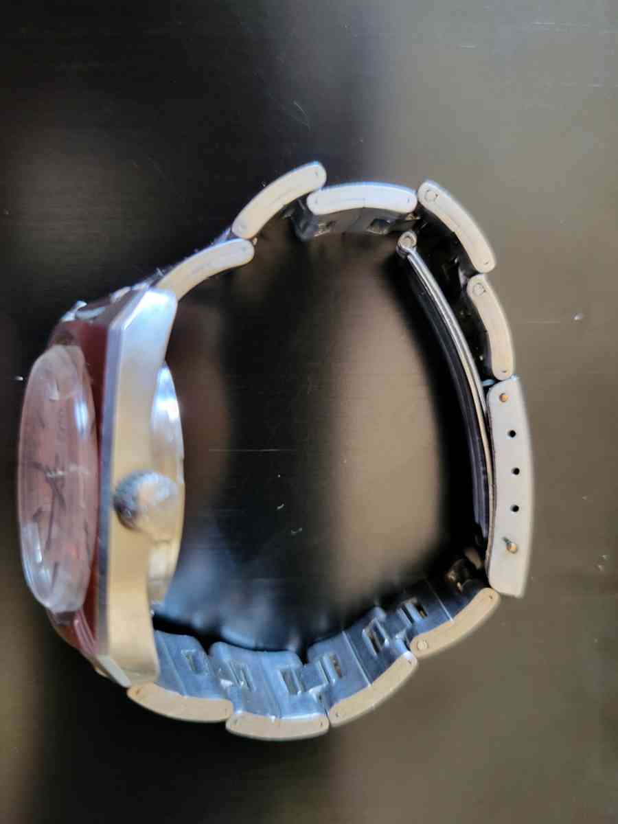 Octo 25 jewel watch - Fort Wayne, Indiana - FleaMarketBay