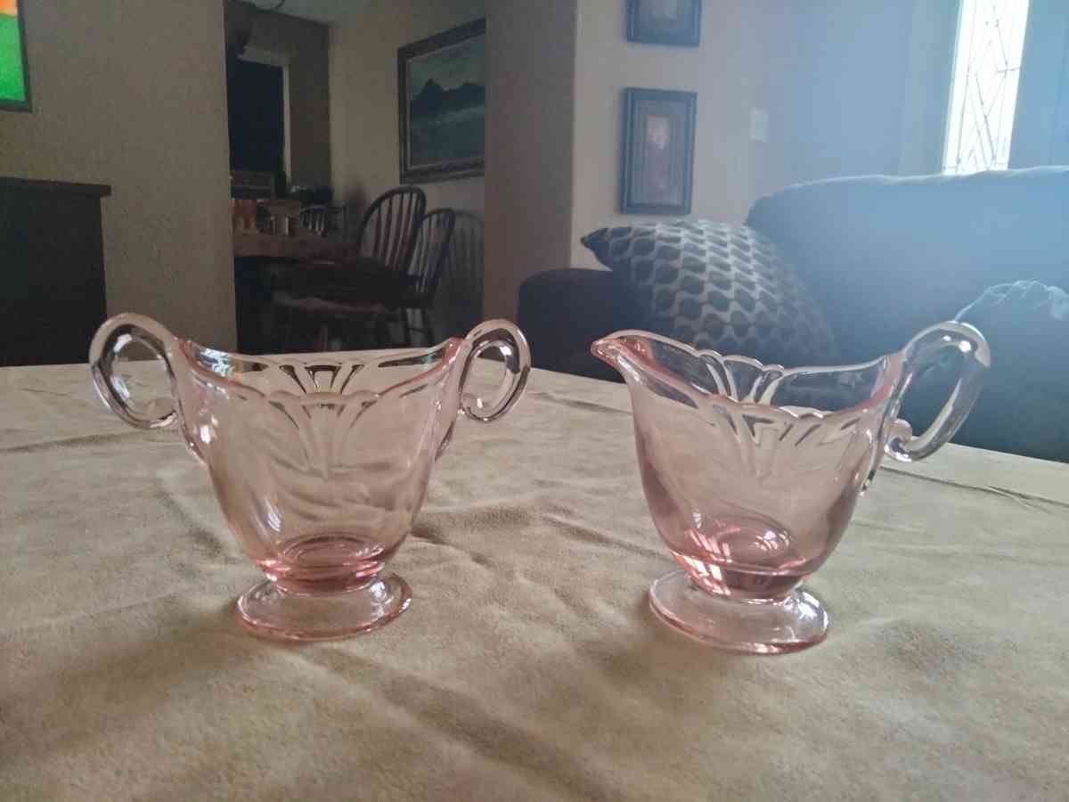 1940  vintage pink glassware - Spanaway, Washington - FleaMarketBay