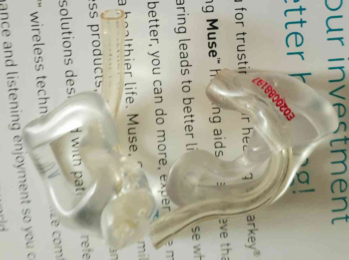 starkey i2400 bte bluetooth hearing aids - Adrian, Michigan - FleaMarketBay