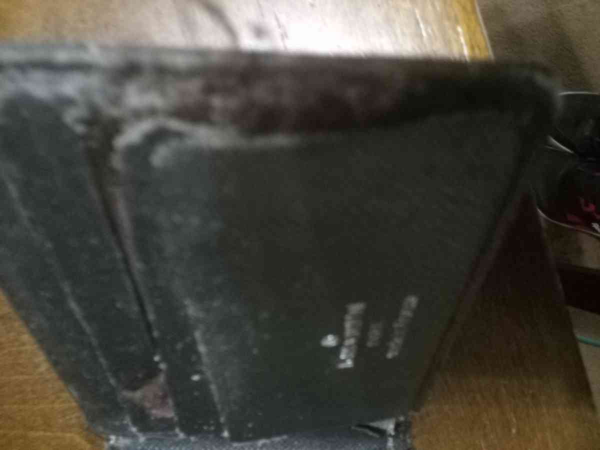 used LV WALLET - Monroeville, Pennsylvania - FleaMarketBay