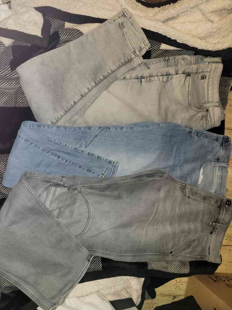 3 Pair of Mens Jeans