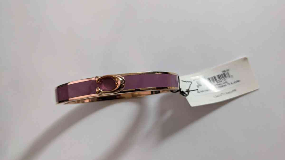 New Coach  Pink Bracelet - New Castle, Delaware