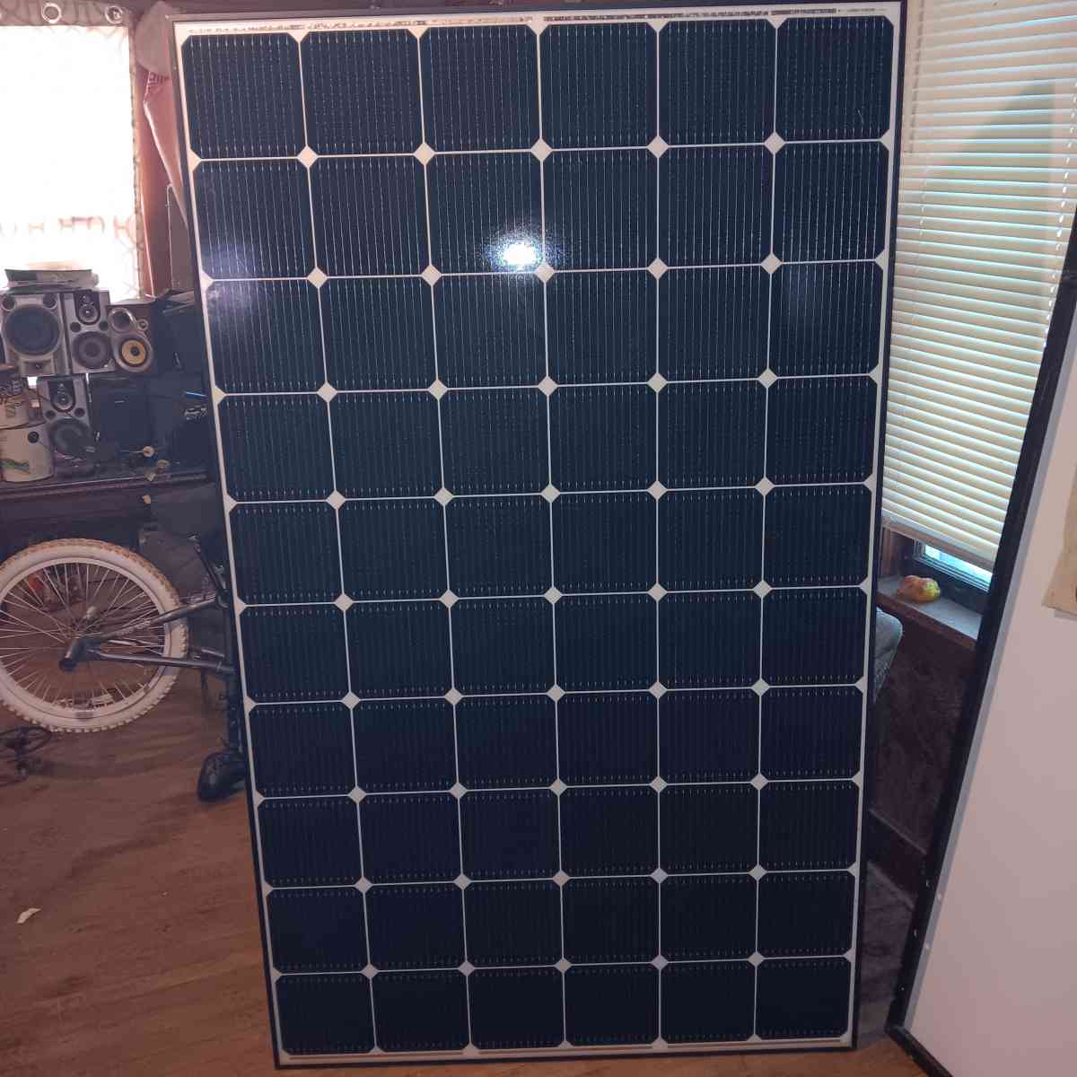LG solar panels for house 250 a piece - Oklahoma City, Oklahoma - FleaMarketBay