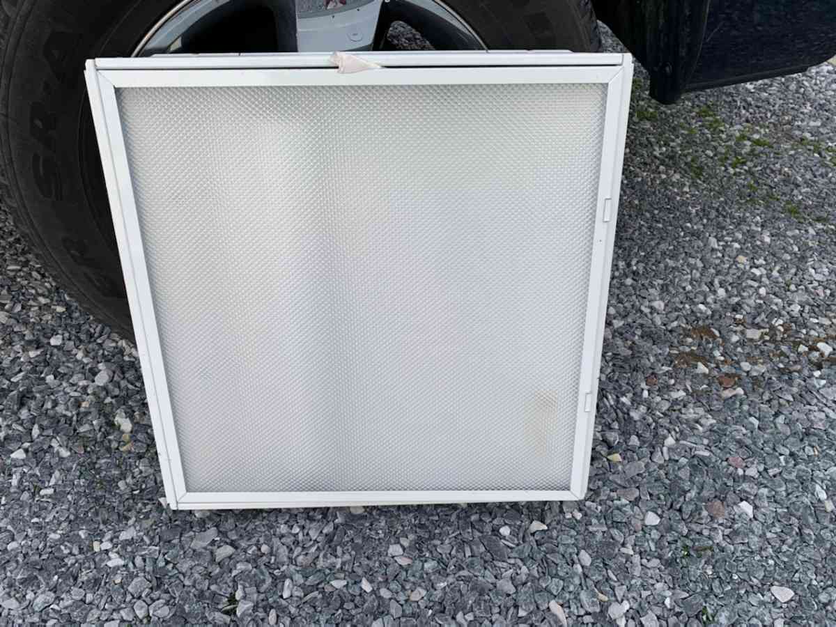 two celing garage store lights - California, Maryland