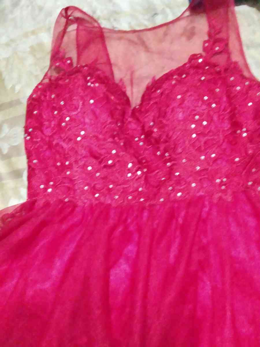 red dress for balls nice and never used size m - Mobile, Alabama - FleaMarketBay