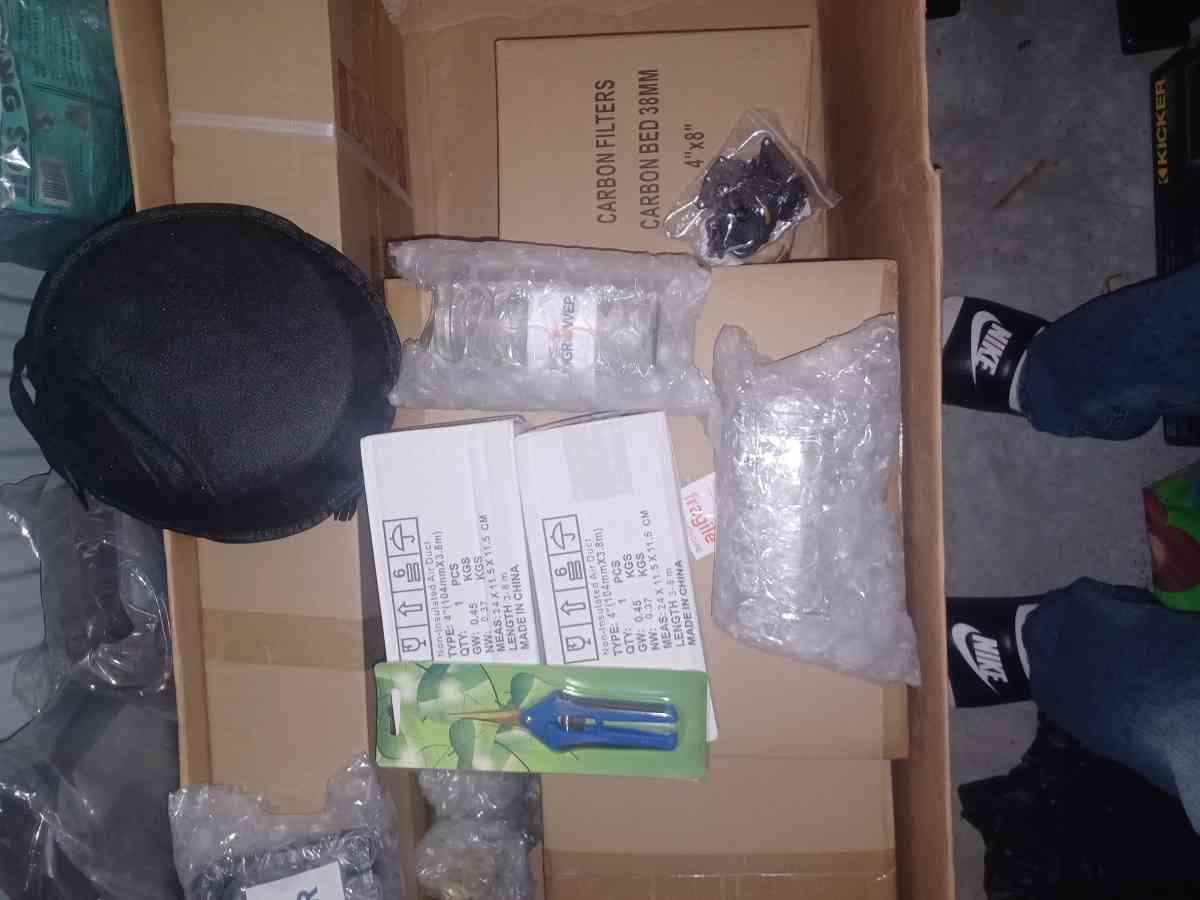 The Budgrowers advanced grow kit - Baltimore, Maryland - FleaMarketBay
