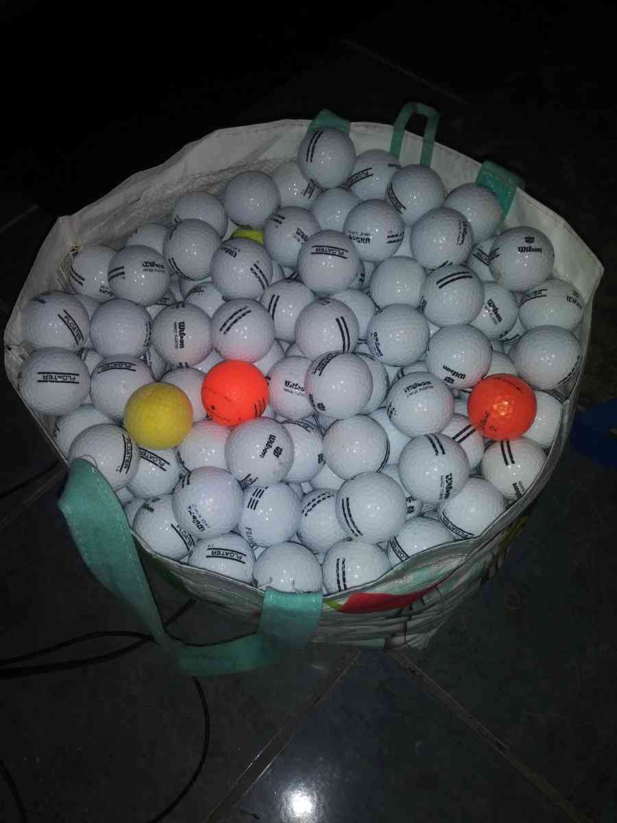 400 plus golf balls - Denver, Colorado - FleaMarketBay