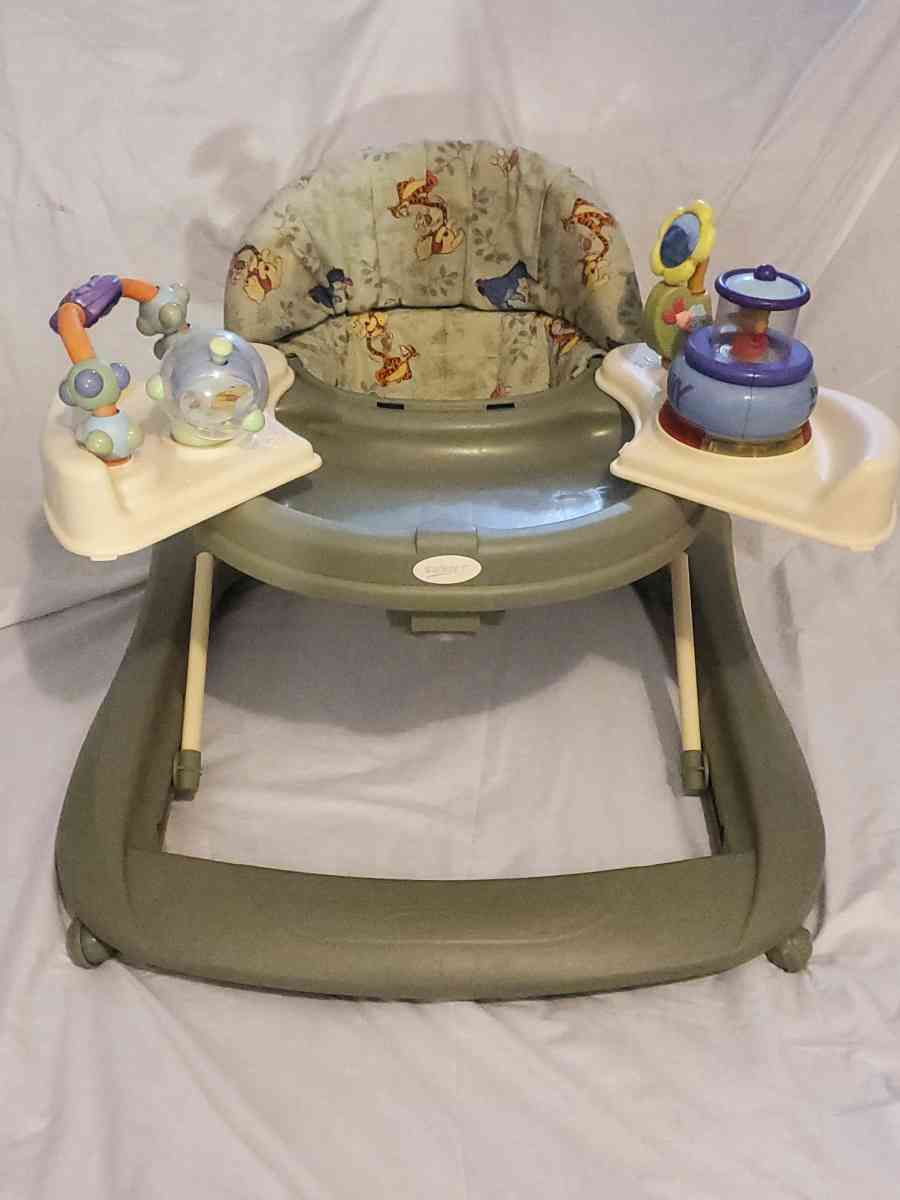 Winnie the Pooh walker - Proctorville, Ohio - FleaMarketBay