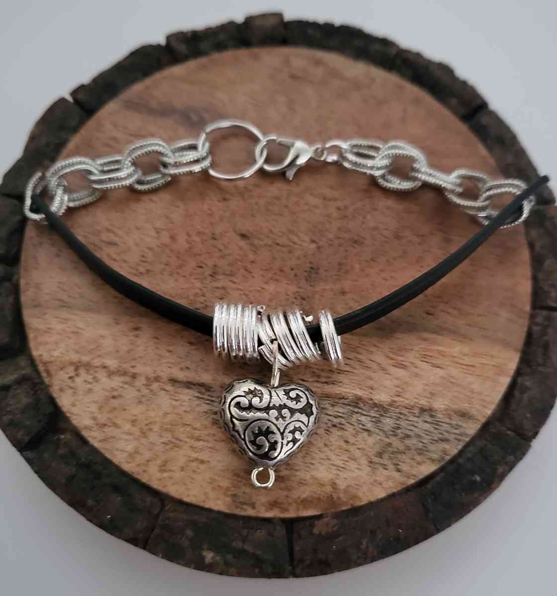 For sale New bracelet free shipping - Boca Raton, Florida - FleaMarketBay