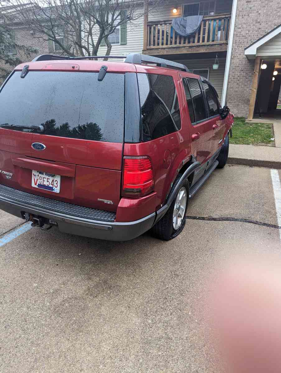 2005 Ford Explorer XLT 4X4 - Anderson, Indiana - FleaMarketBay