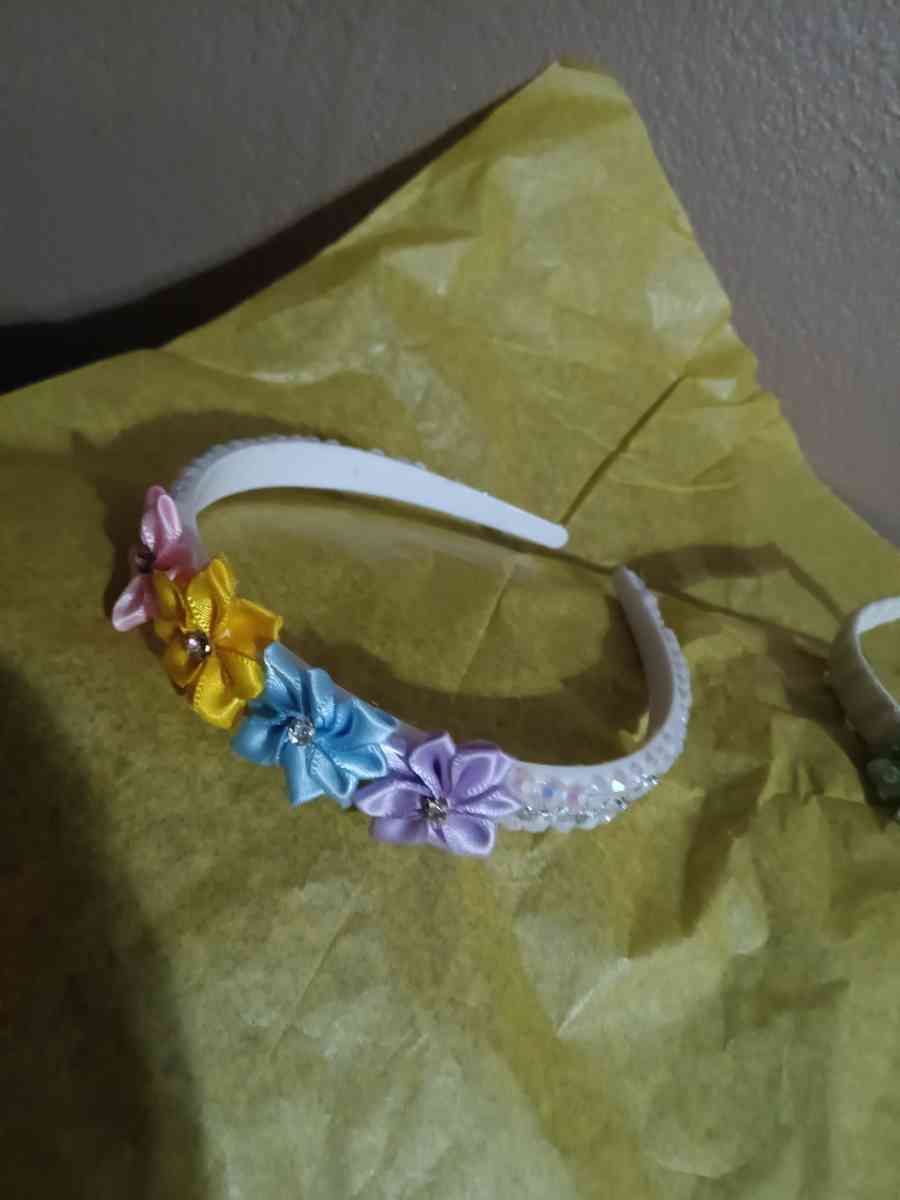 headbands and bows for girls - Sacramento, California - FleaMarketBay