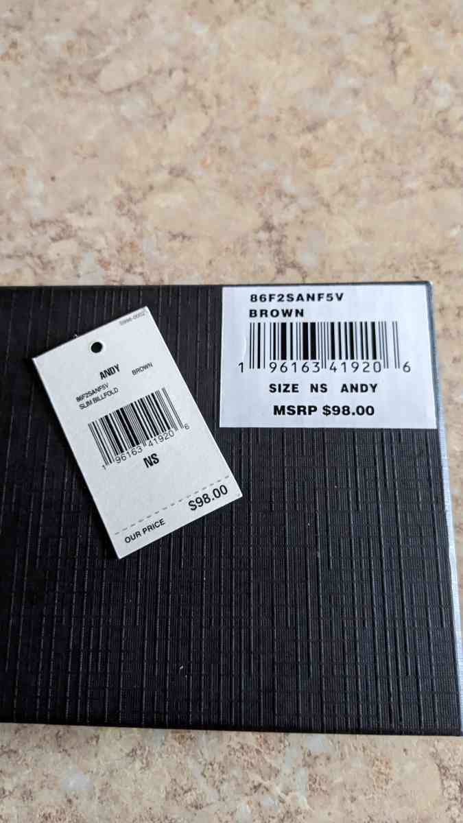 New Mens  Michael Kors Wallet - New Castle, Delaware - FleaMarketBay