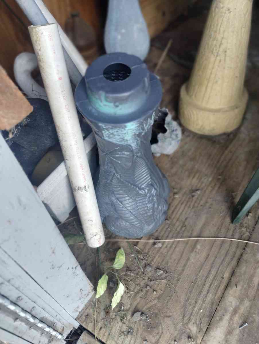 Bird Bath - New Carlisle, Ohio - FleaMarketBay