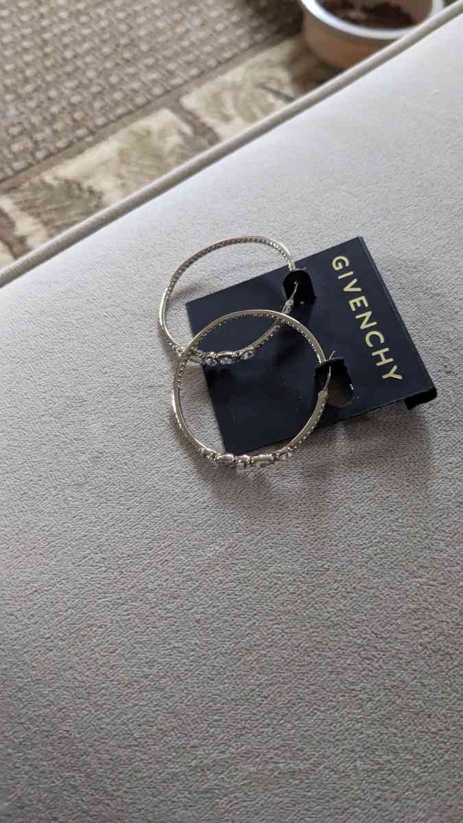 N WT Givenchy Earrings - New Castle, Delaware - FleaMarketBay