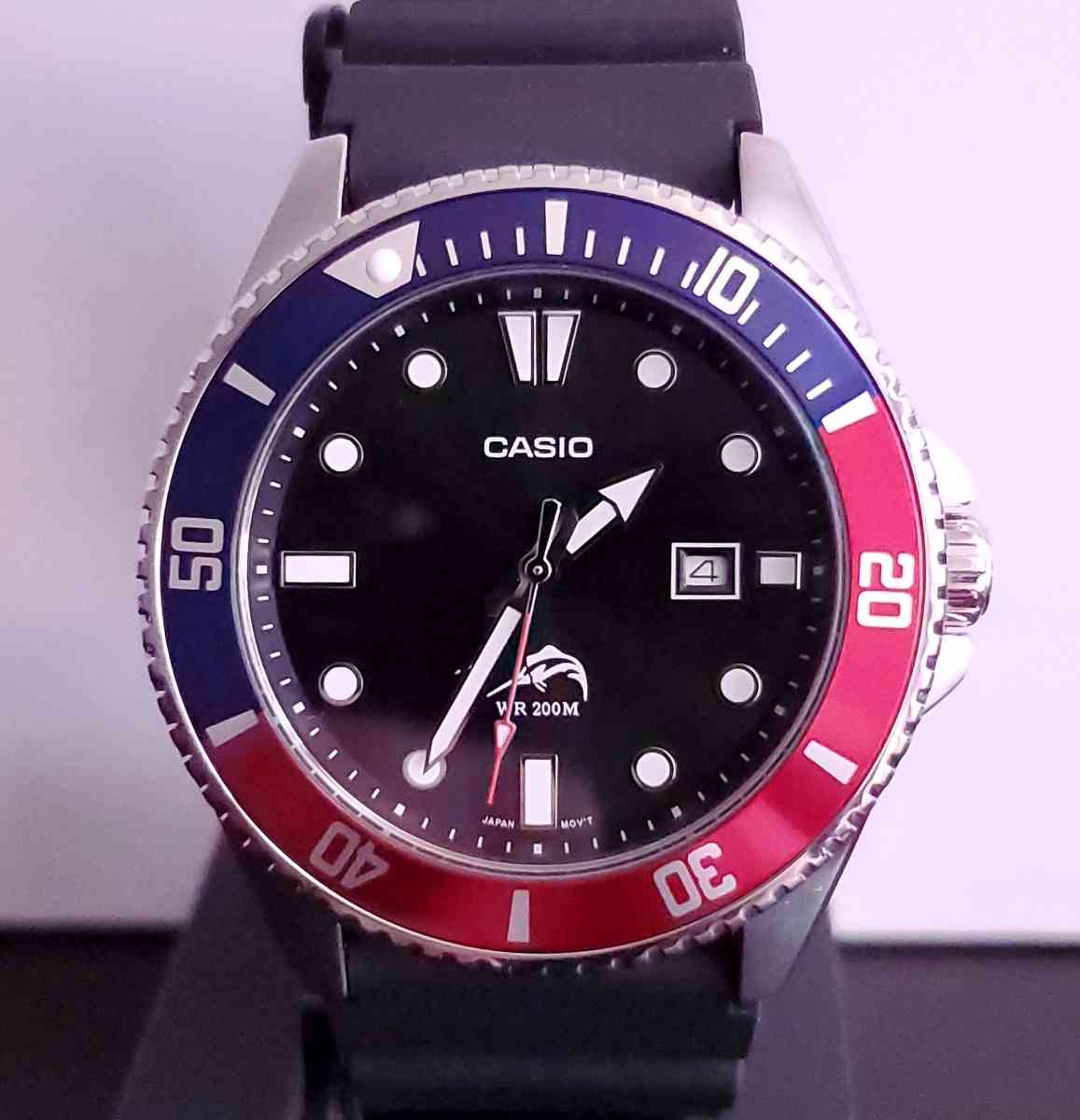 Mens Casio Watch 200 Meter Red and Blue Rotating Bezel - Lorain, Ohio - FleaMarketBay