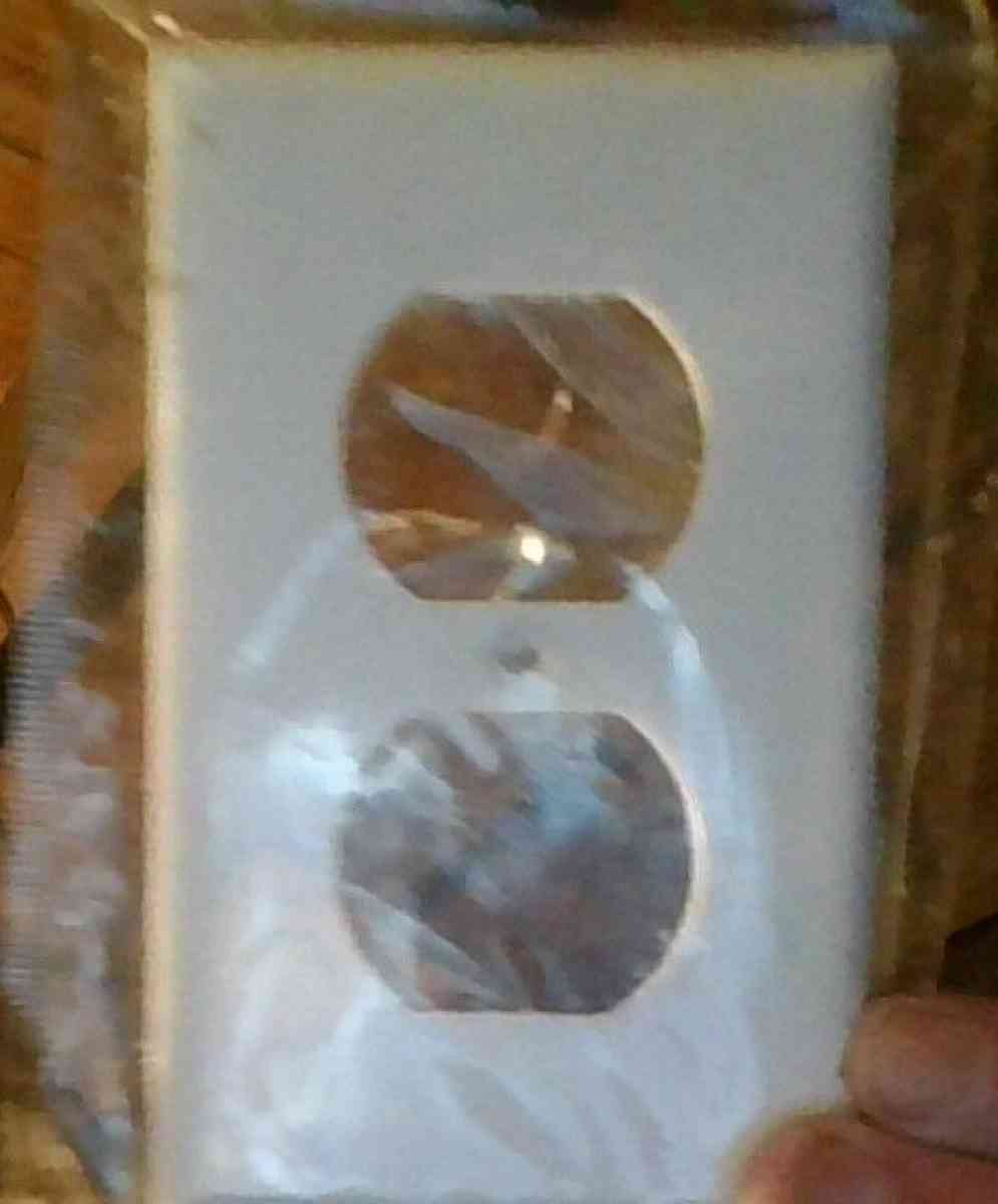 Covers for wall Switches and Wall sockets - Alliance, Ohio - FleaMarketBay