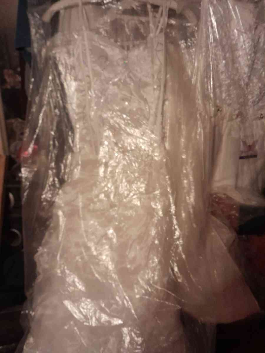 christen girls white dresses - Dallas, Texas - FleaMarketBay