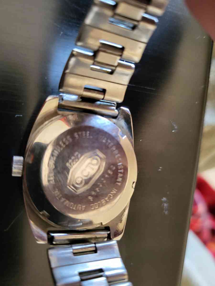 Octo 25 jewel watch - Fort Wayne, Indiana - FleaMarketBay