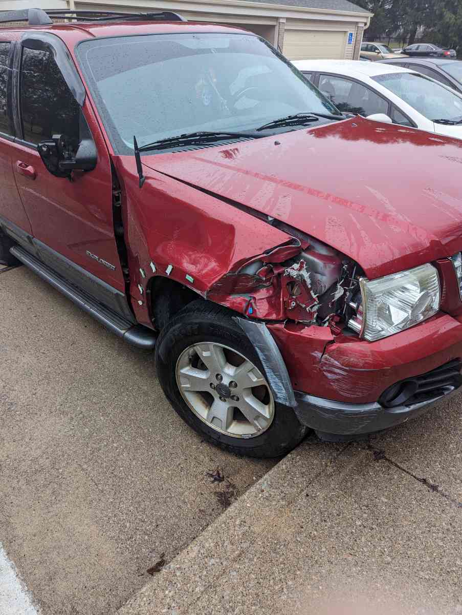 2005 Ford Explorer XLT 4X4 - Anderson, Indiana - FleaMarketBay