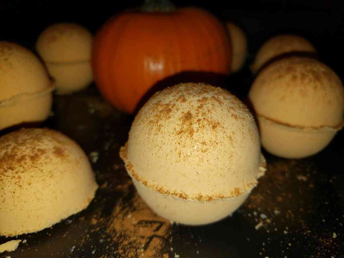 Holiday Bath bombs - Carmichael, California - FleaMarketBay