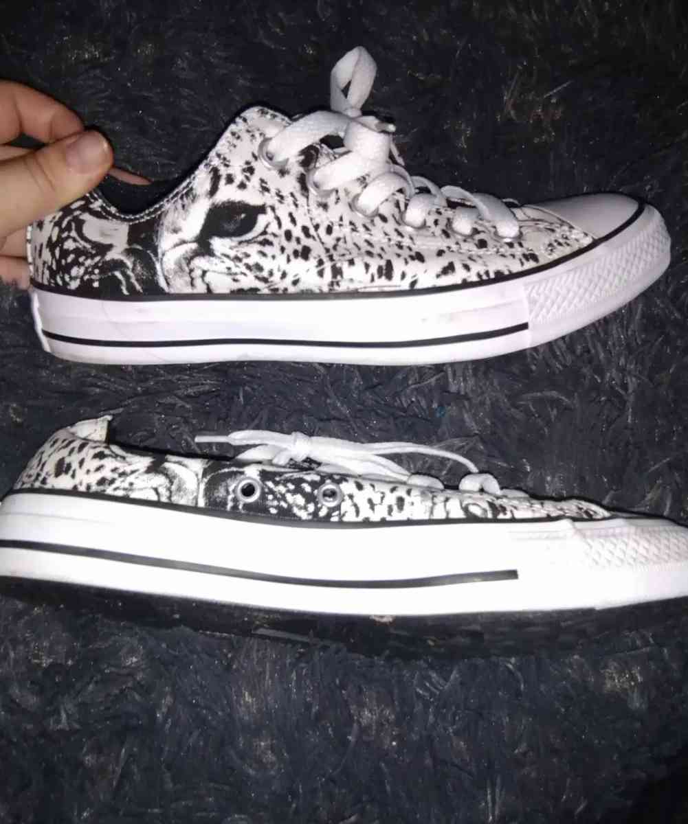 all star converse shoes size 7 and a half - Anaheim, California