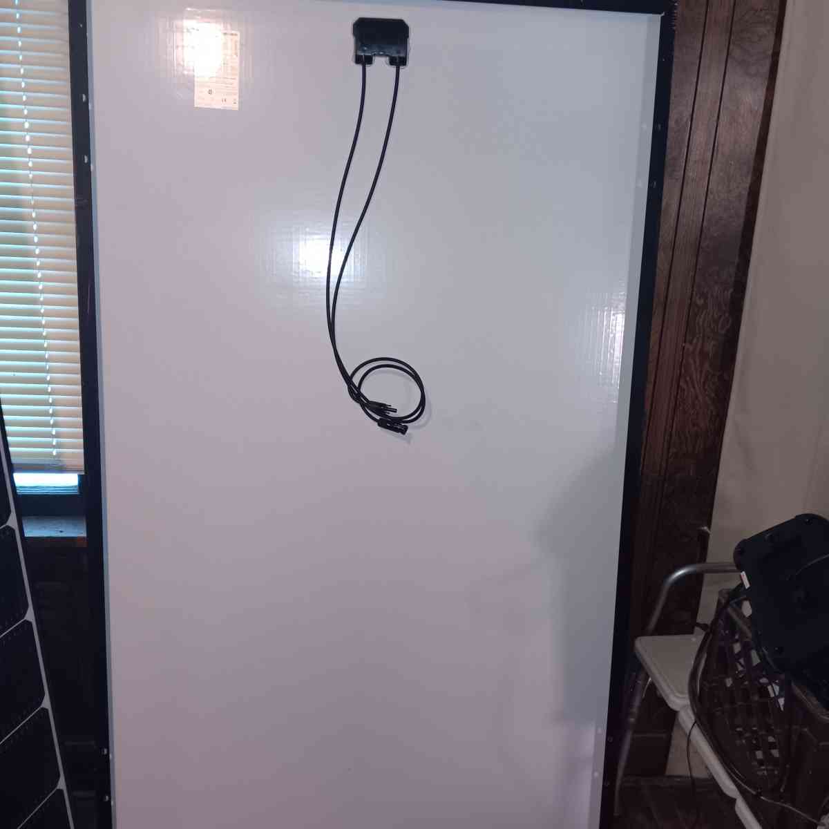 LG solar panels for house 250 a piece - Oklahoma City, Oklahoma - FleaMarketBay