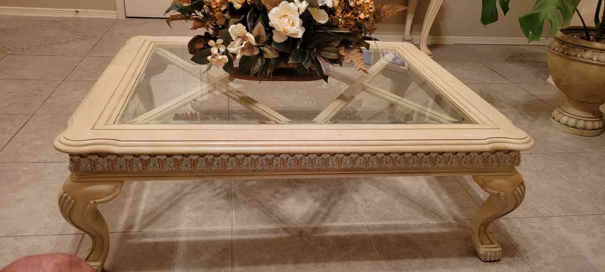 French style furniture - El Paso, Texas - FleaMarketBay