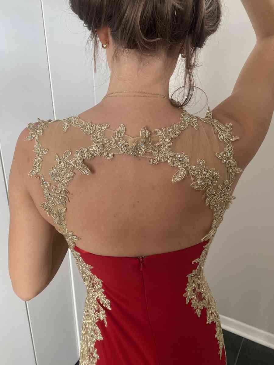 Beautiful Red and Gold Dress - Novi, Michigan - FleaMarketBay