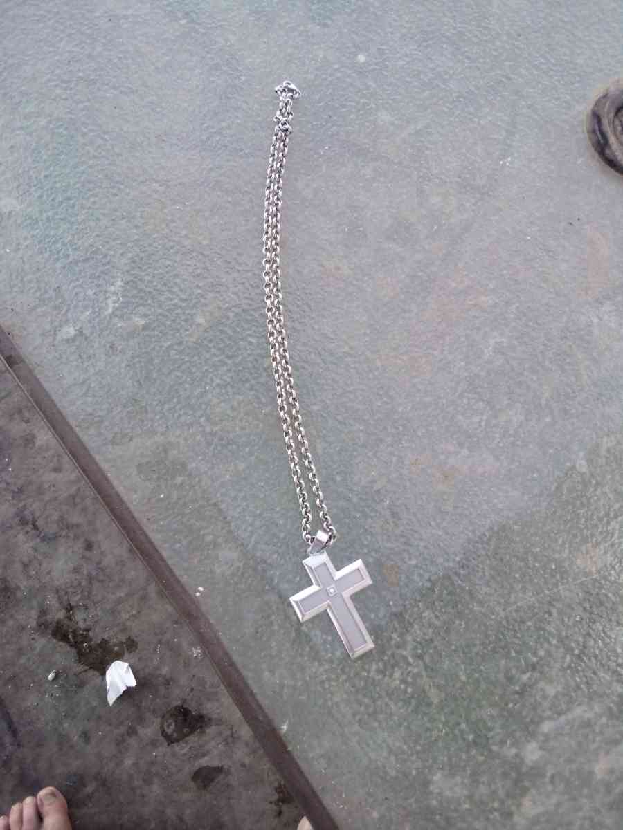 sterling silver necklace with a cross and a diamond in the m - San Angelo, Texas