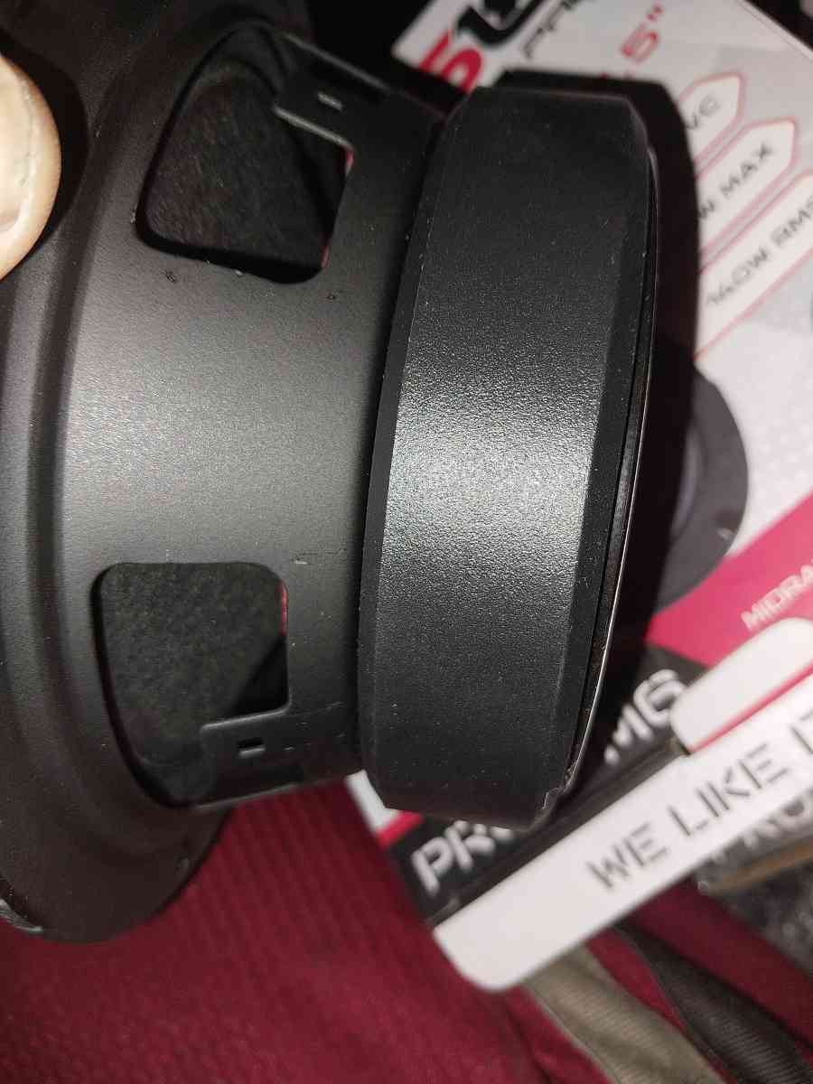 New Pair of DS18 65s - Tallahassee, Florida - FleaMarketBay