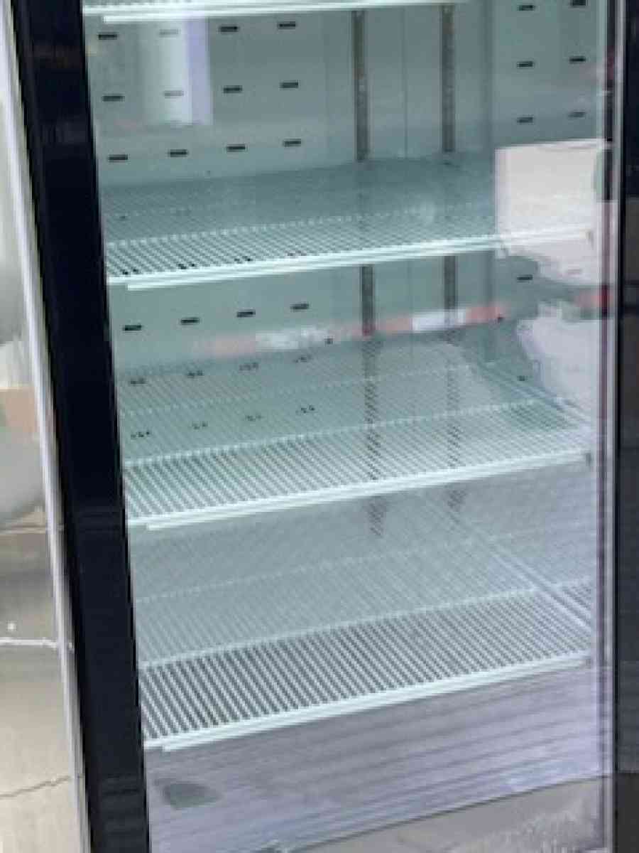 migali refrigerator - Glendora, California - FleaMarketBay