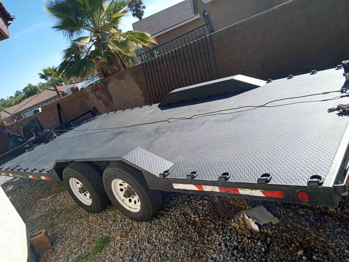 PJ Equipment trailer Car hauler - Adelanto, California - FleaMarketBay