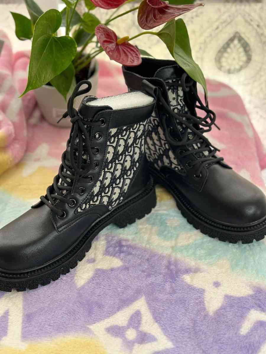 shoes - Rogers, Arkansas