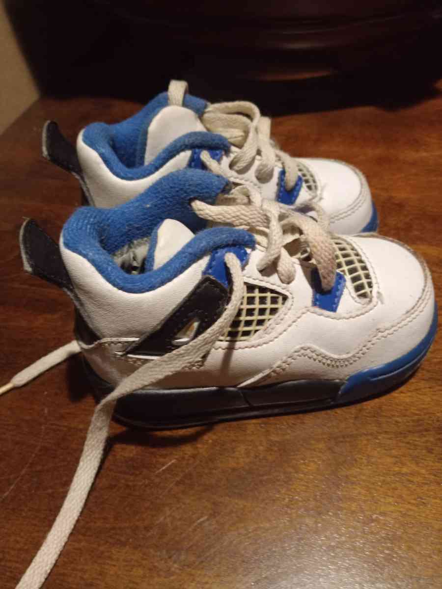 Nike boys shoes - Vine Grove, Kentucky - FleaMarketBay