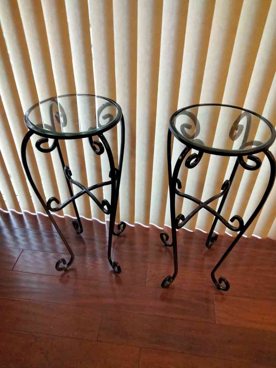 Two Tables - Tacoma, Washington