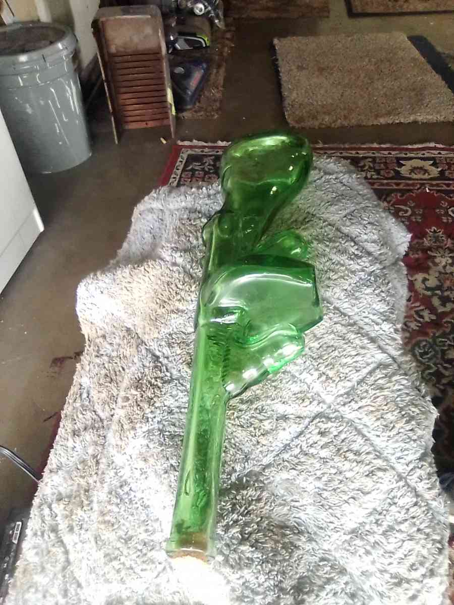 rare green glass tommy gun decanter 1920s - Modesto, California - FleaMarketBay