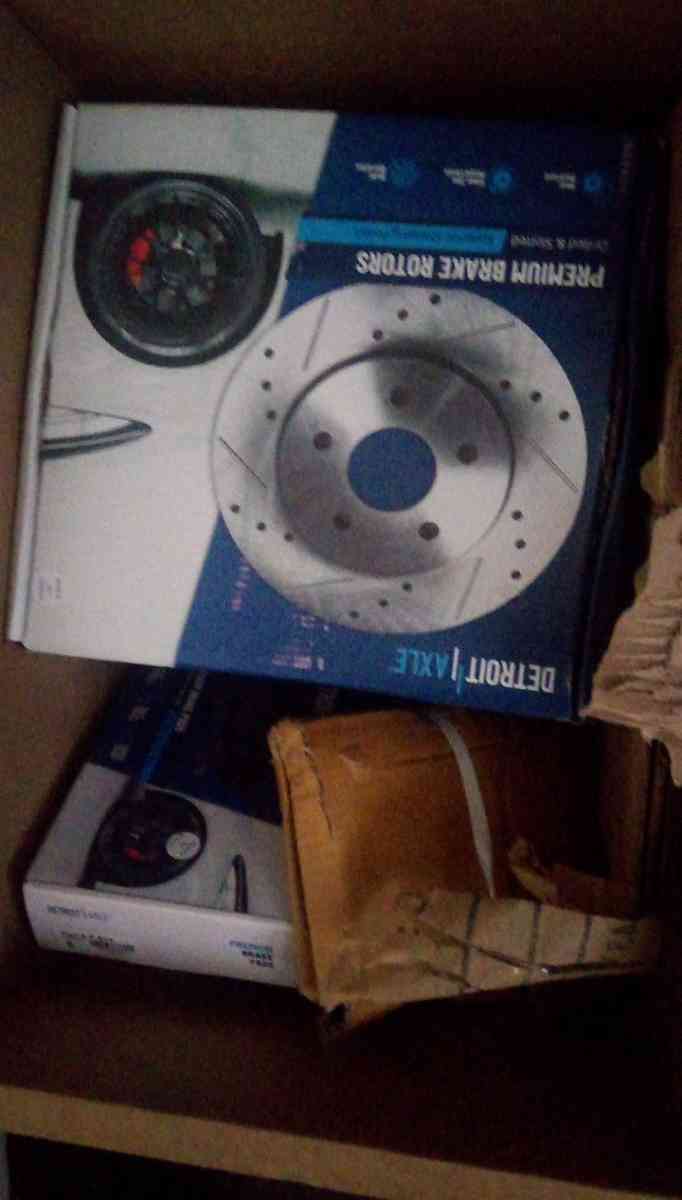 4 cross drill rotors and break pads for an 09 Honda AccordLX - San Jacinto, California