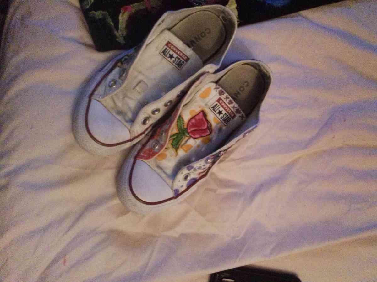 I make custom design pants shoes or shirts - Bethlehem, Pennsylvania - FleaMarketBay