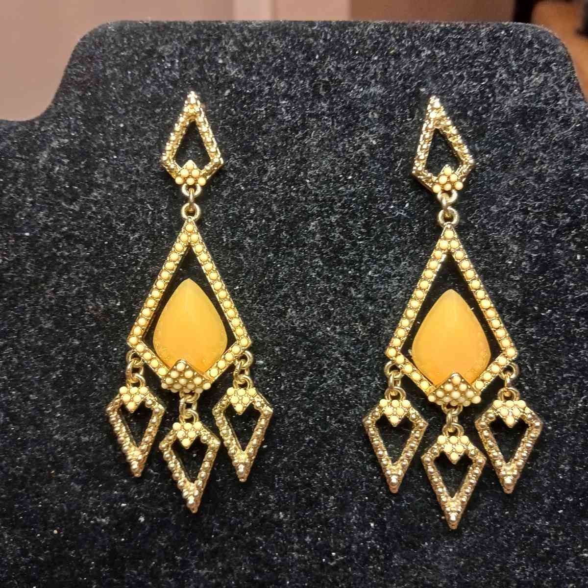 Geometric Post Pin Earring - Vancouver, Washington
