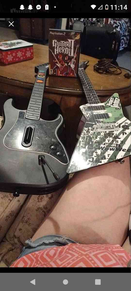 2 Guitar hero plus game for 40 2053940582 Harvey - Brookwood, Alabama