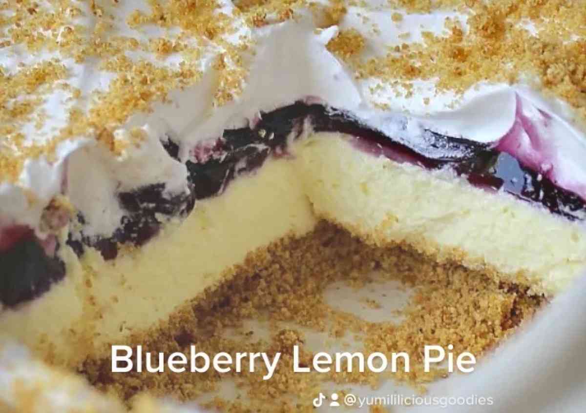 Easter Pies - Novi, Michigan - FleaMarketBay