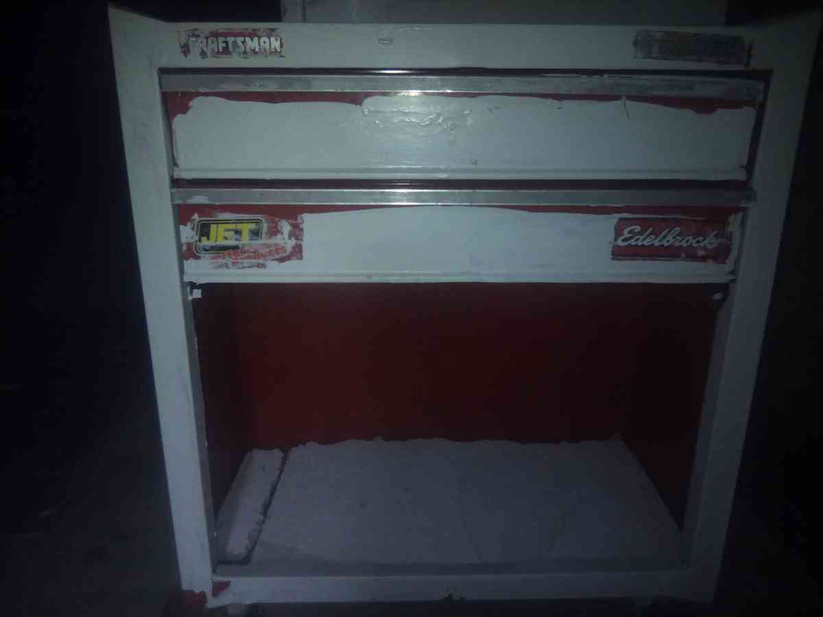 tool chest - San Bernardino, California