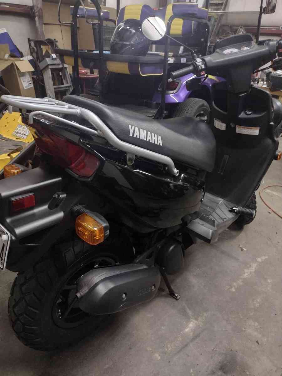 2009 Yamaha Zuma 50 cc 2 stroke 500 miles - Lumberton, North Carolina - FleaMarketBay