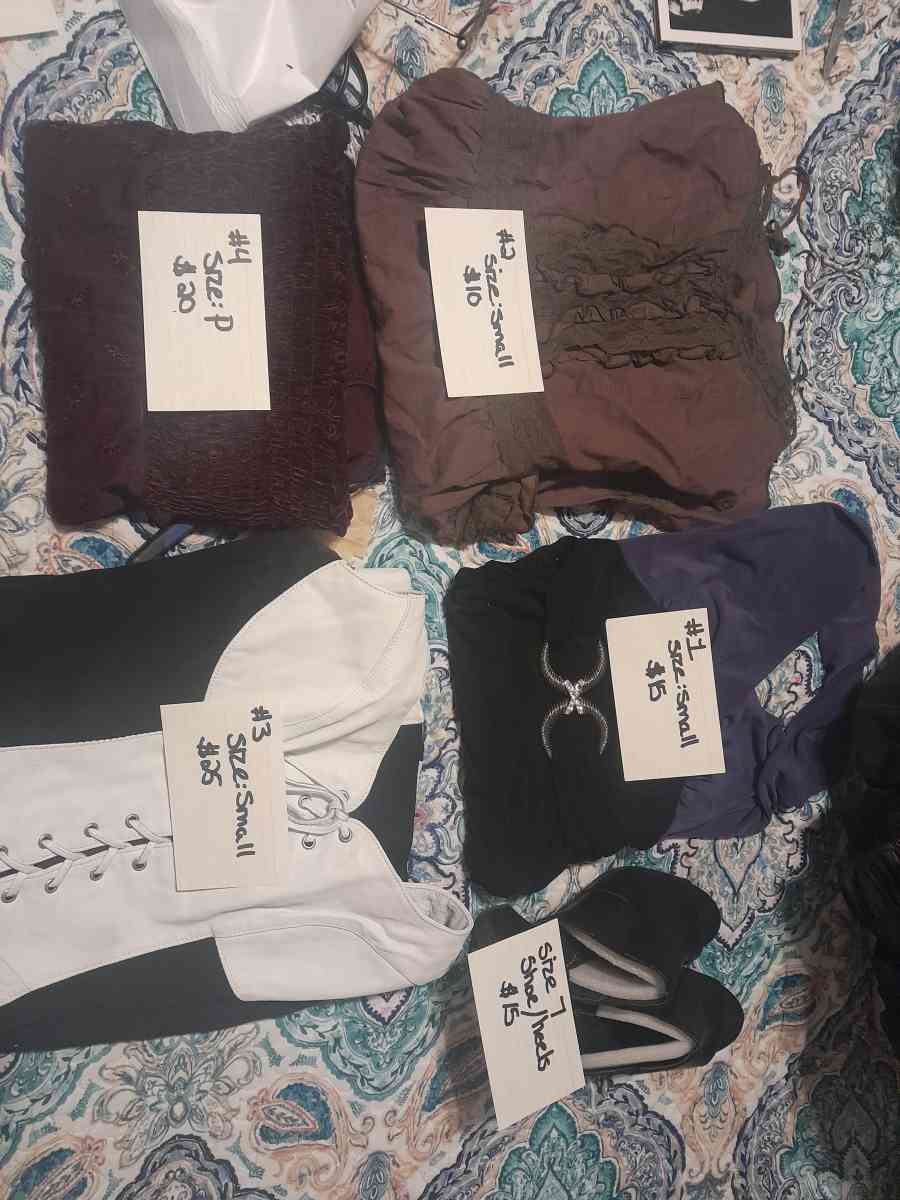 womens clothing prices are on pictures - Pueblo, Colorado - FleaMarketBay