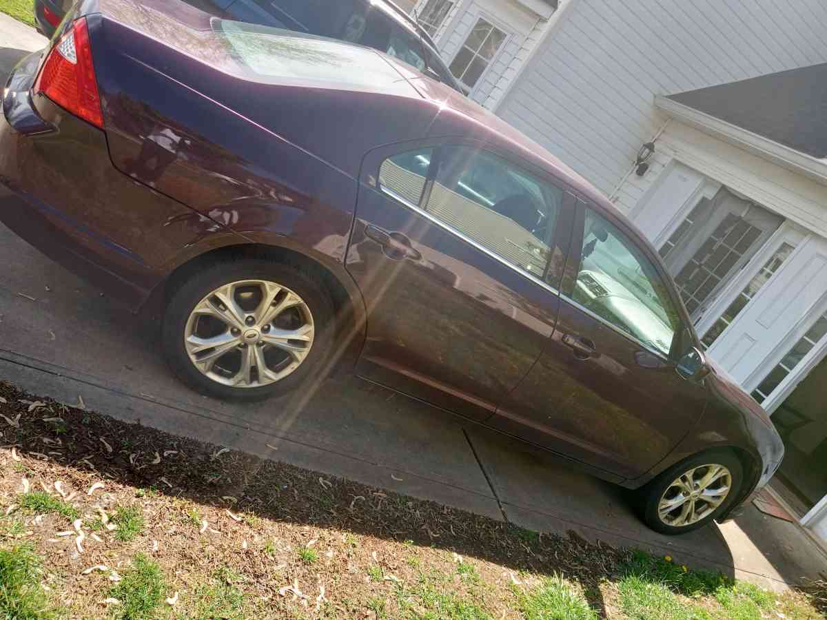 2012 ford fusion - Huntersville, North Carolina - FleaMarketBay