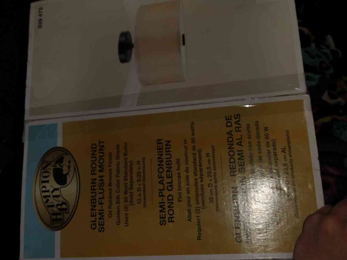 light fixture - Willis, Texas - FleaMarketBay