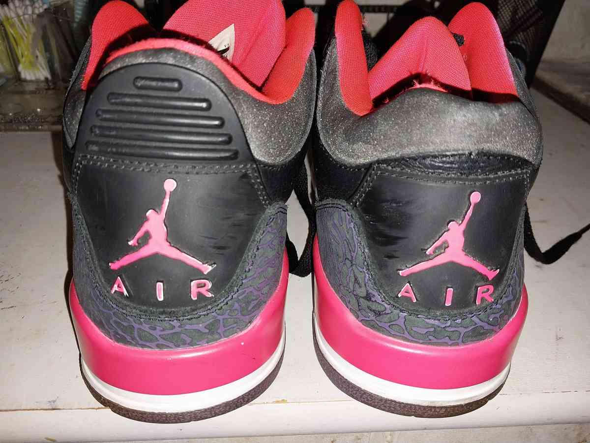 Jordan 3s - Tallahassee, Florida