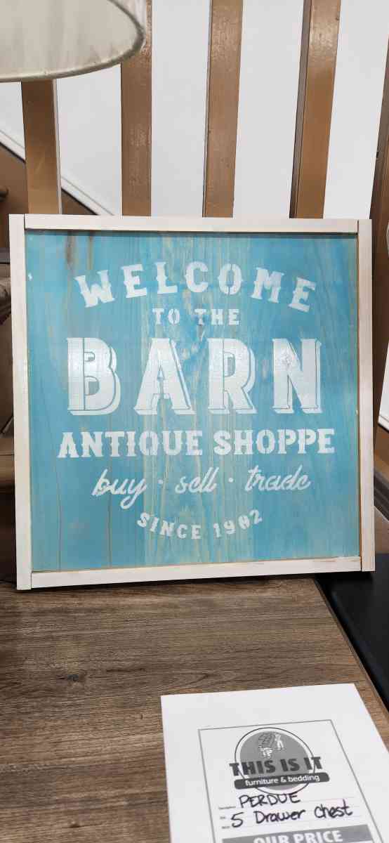 barn wall decor - Urbana, Illinois - FleaMarketBay