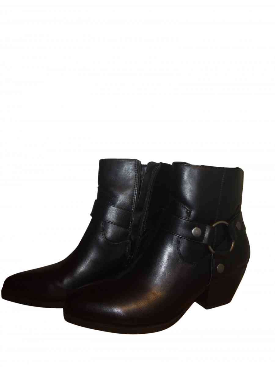 womens booties - Bowling Green, Ohio