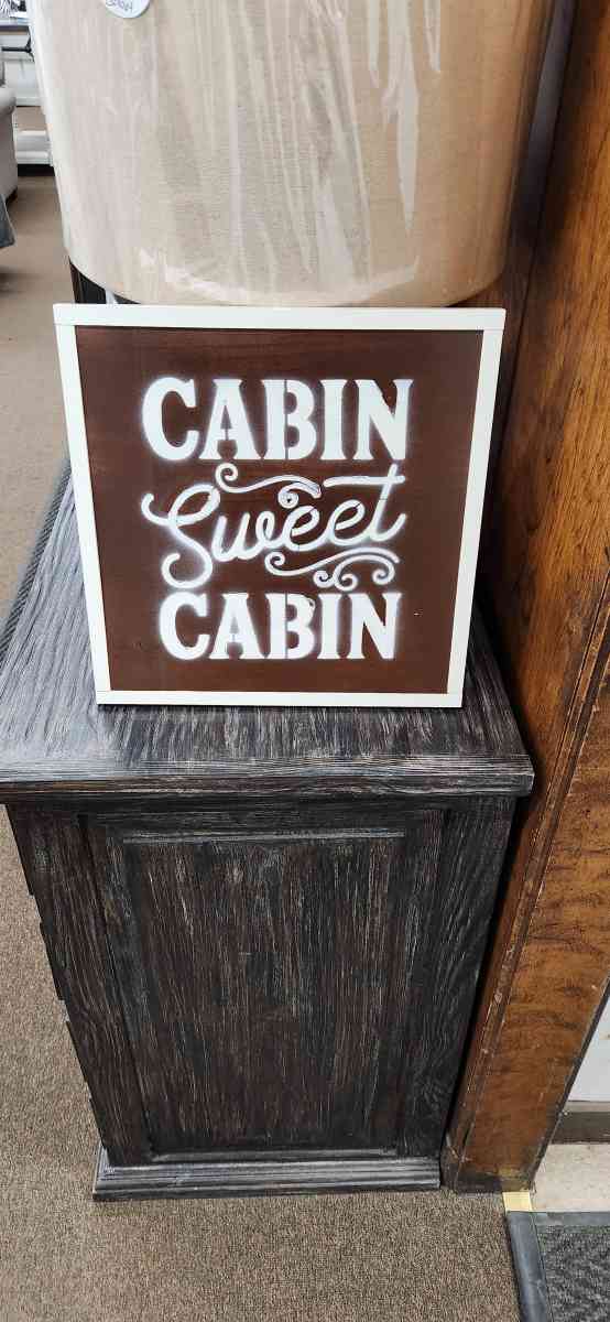 cabin wall decor - Urbana, Illinois - FleaMarketBay